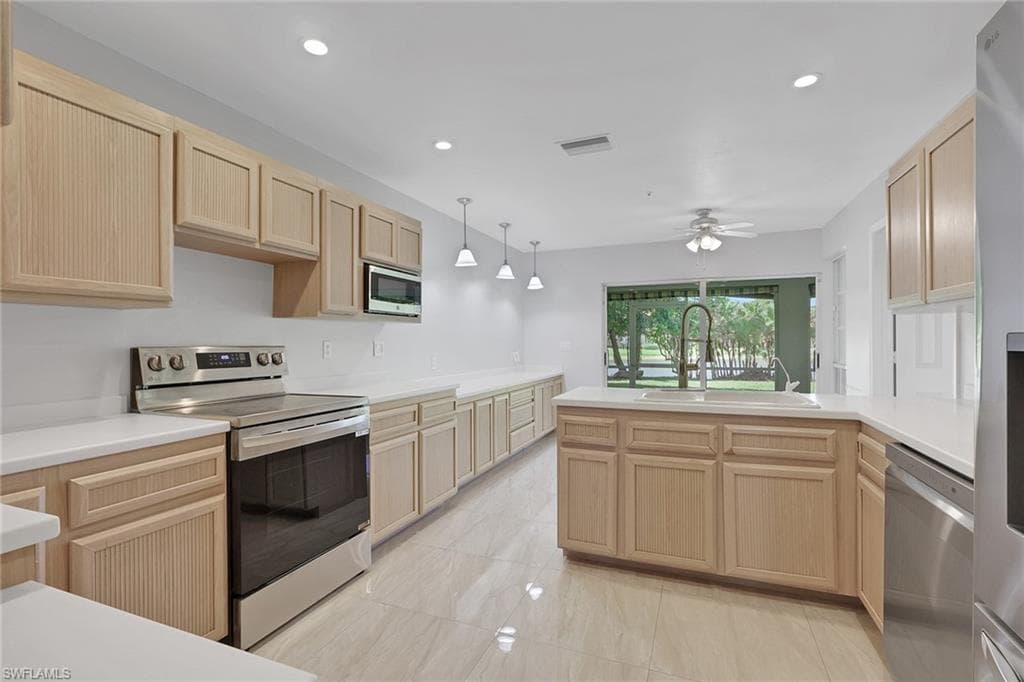 219 Monterey DR-11