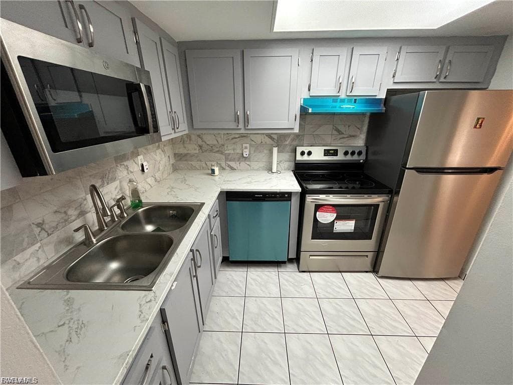 3704 Broadway 107-1