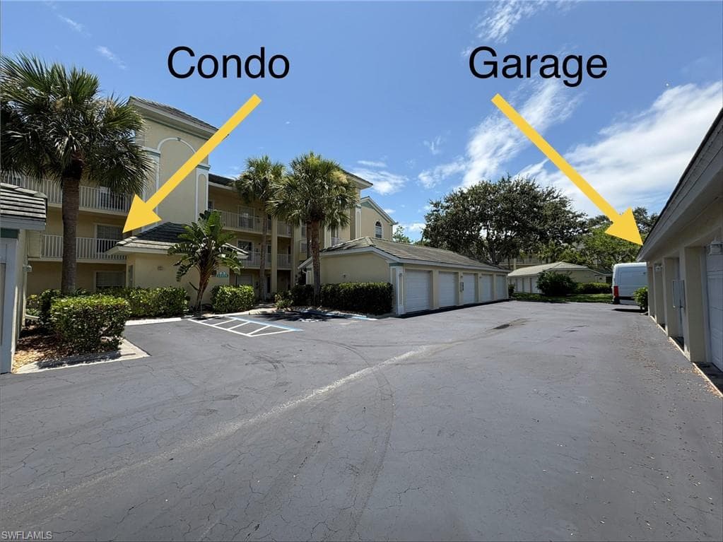 15475 Cedarwood LN 203-28