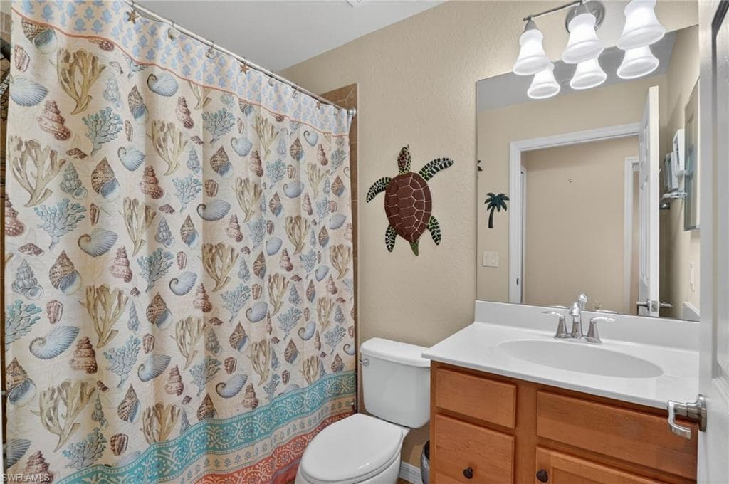 9513 Avellino WAY 2014-18