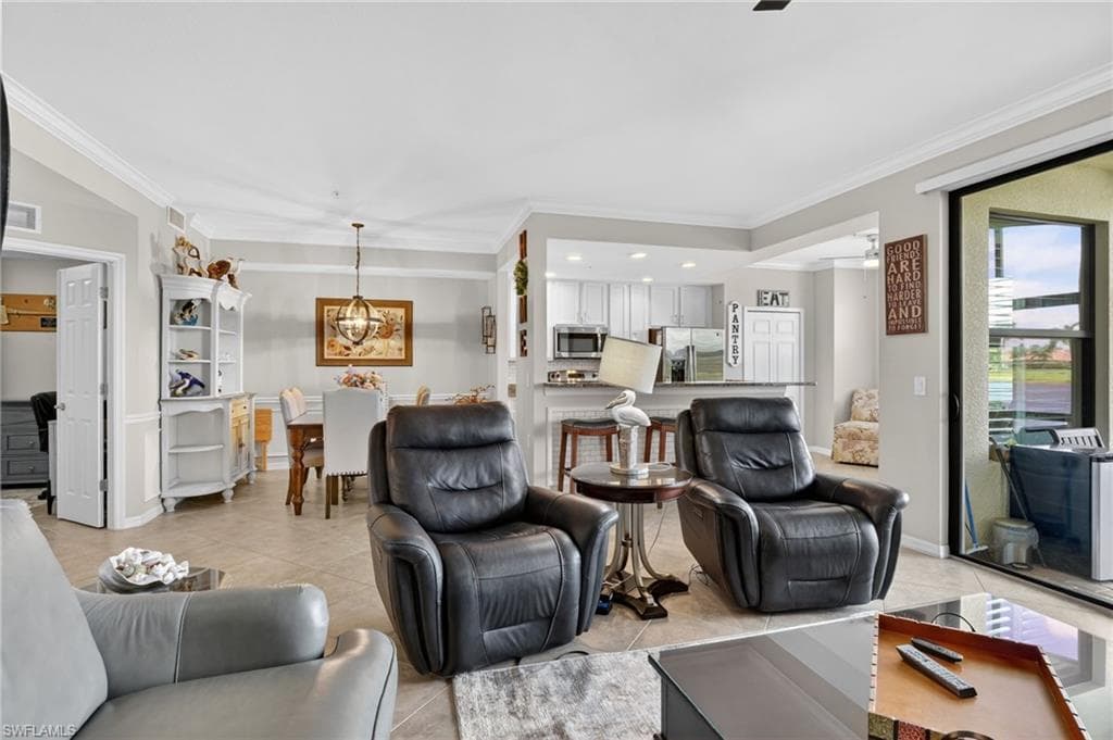 9513 Avellino WAY 2014-29
