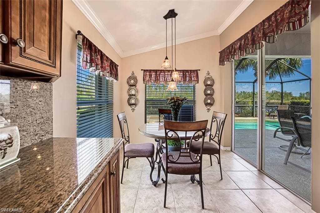 10092 Oakhurst WAY-19
