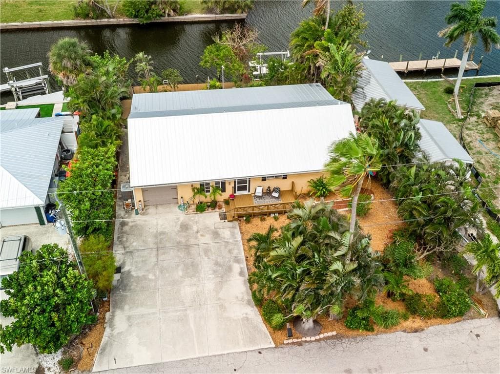 16353 Buccaneer ST-2