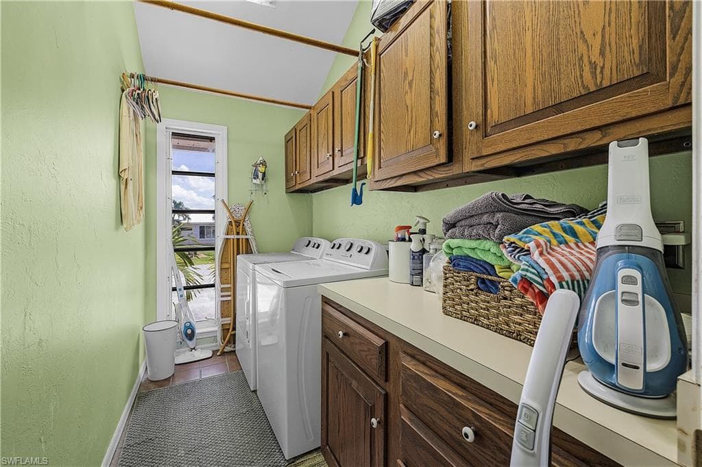 16353 Buccaneer ST-22