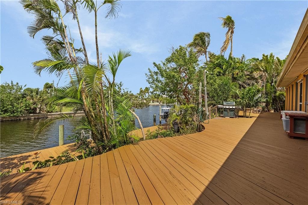 16353 Buccaneer ST-28