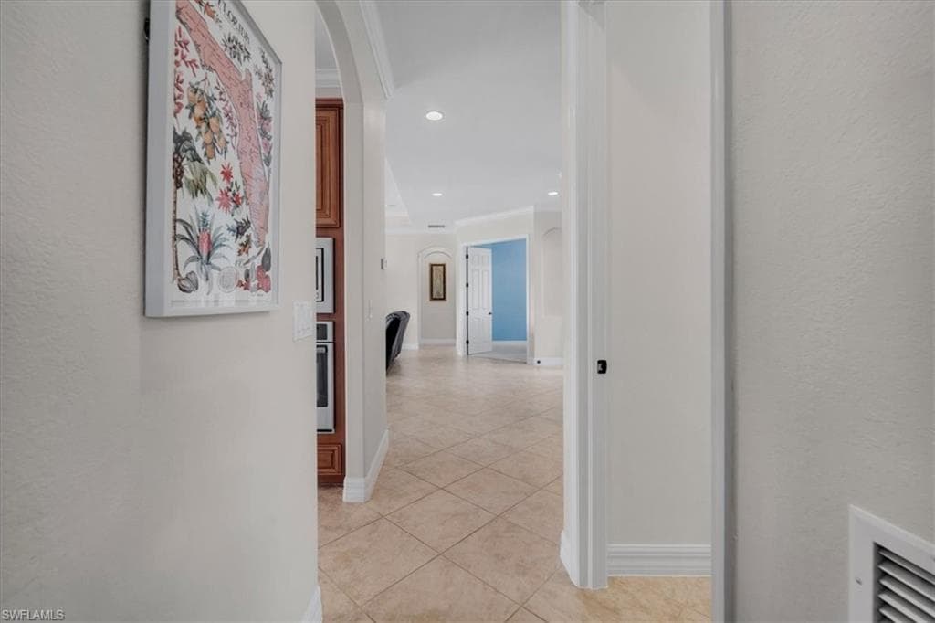 11015 Longwing DR-25