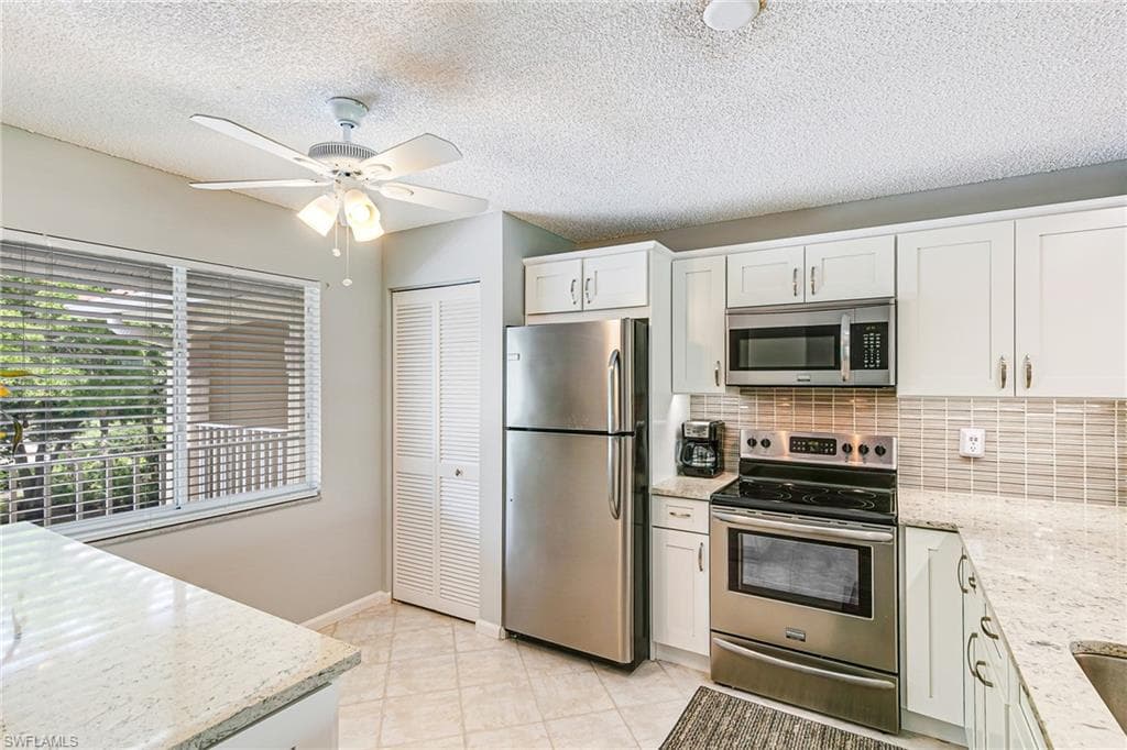 3655 Amberly CIR A302-4