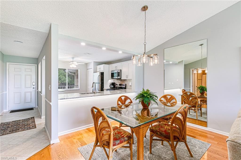 3655 Amberly CIR A302-8