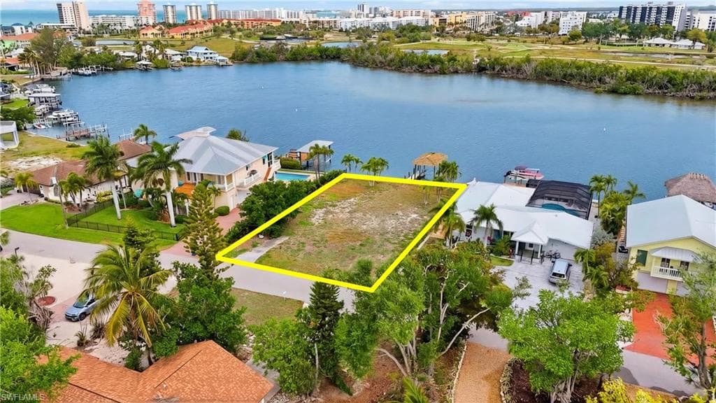 8061 Lagoon RD-21