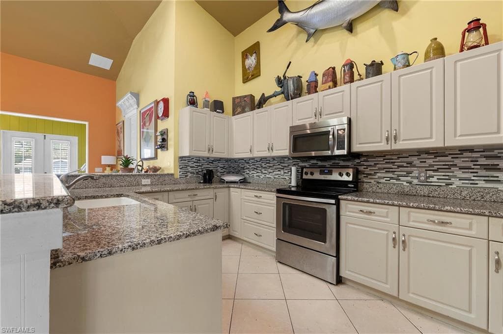 27161 Flamingo DR-19