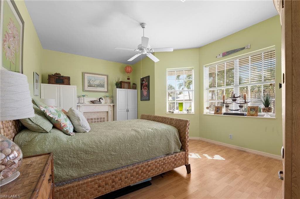 27161 Flamingo DR-25