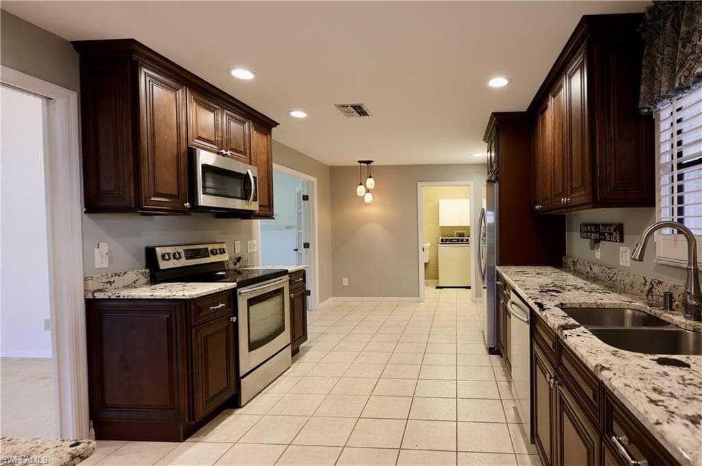 12840 Dornoch CT-6