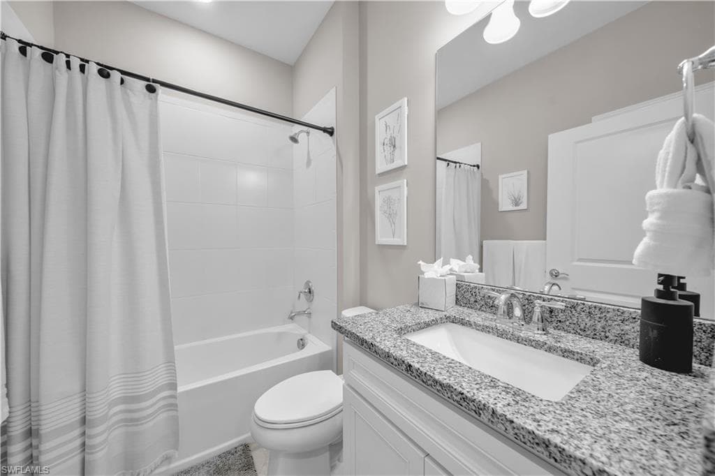19649 Aqua View LN-16