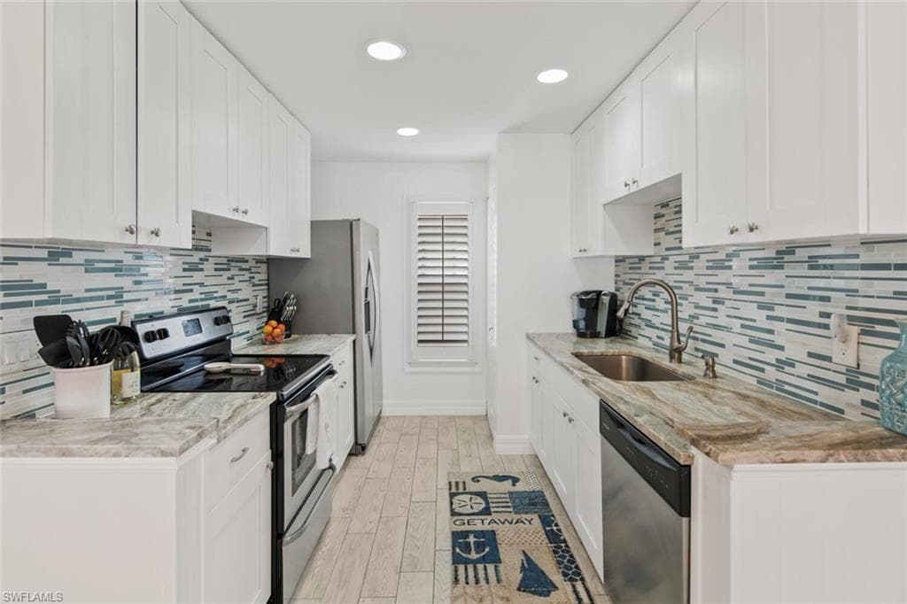 534 96th AVE N-18