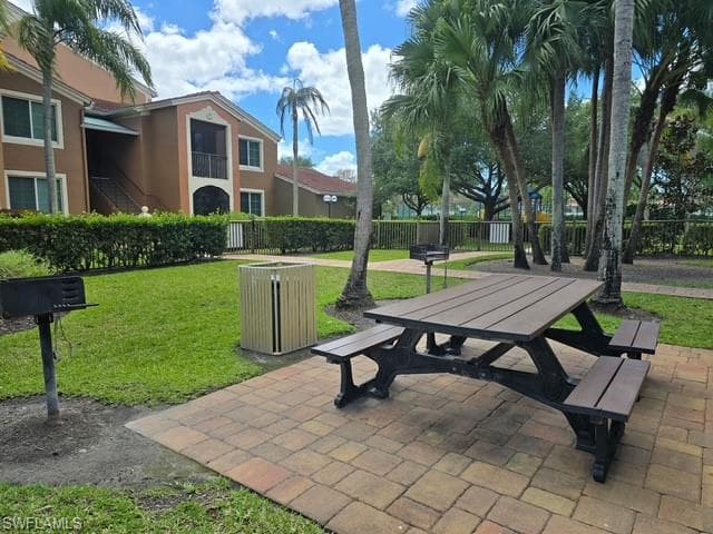 1210 Reserve WAY 204-22