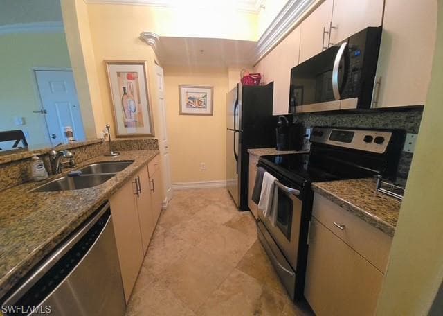1210 Reserve WAY 204-9