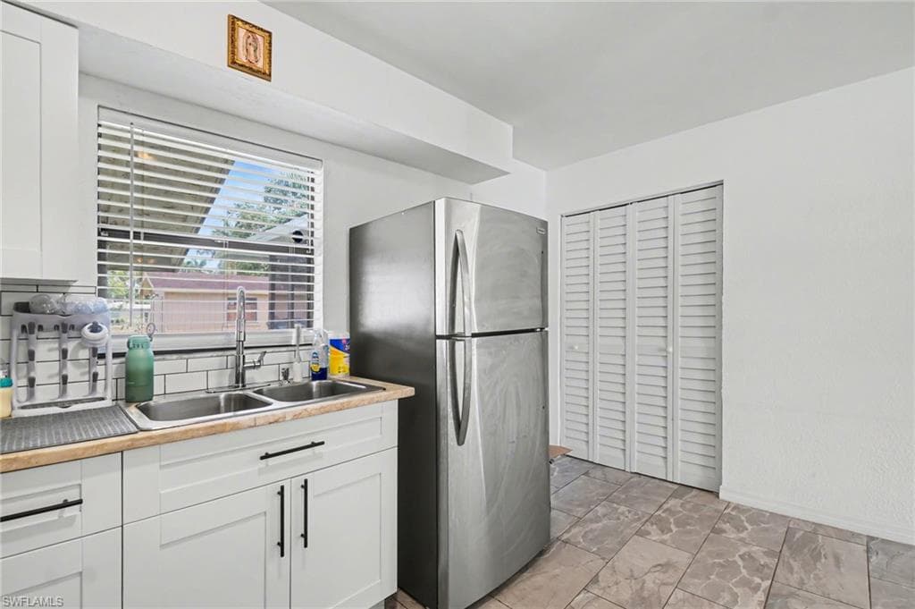 2208/2210 Iris WAY-27