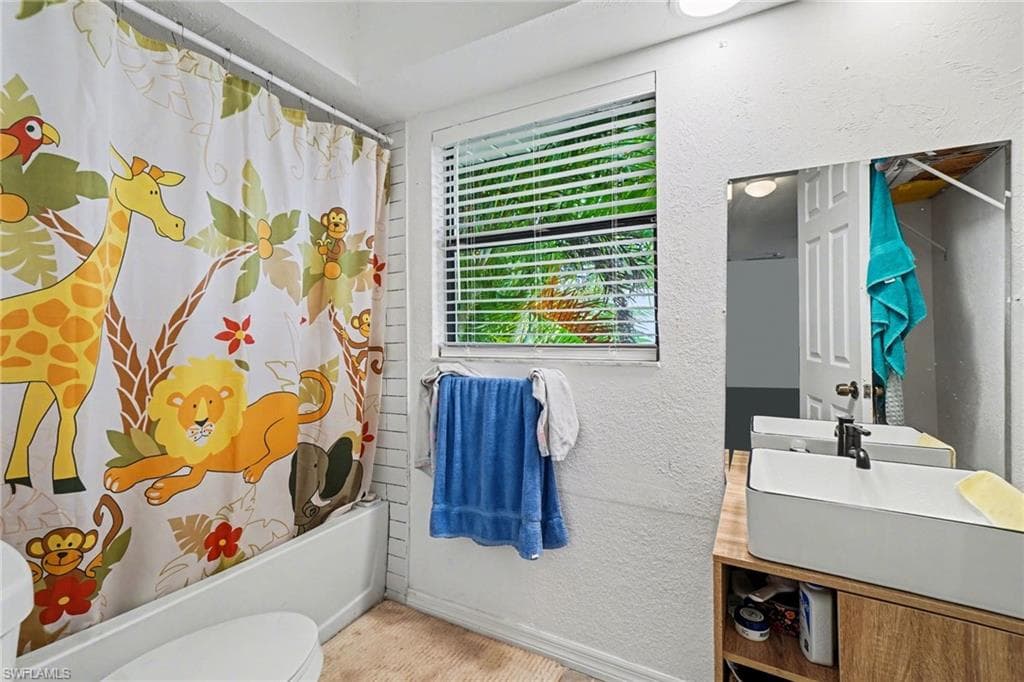 2208/2210 Iris WAY-18