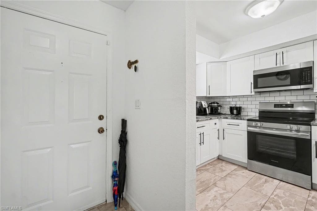 2208/2210 Iris WAY-8