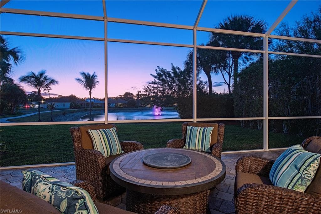 2844 Coco Lakes DR-22