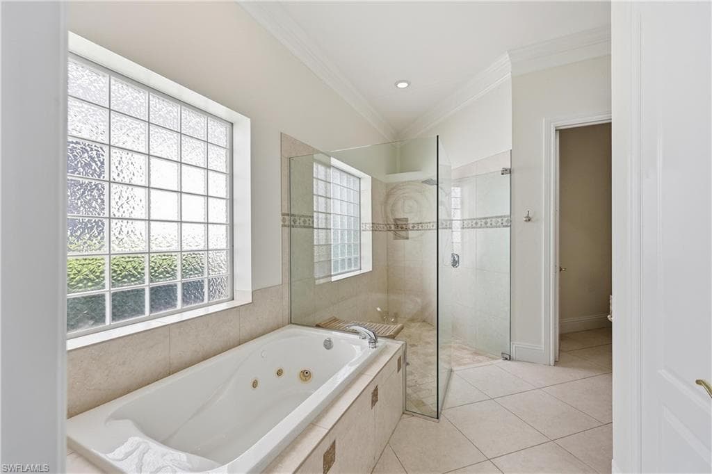 2844 Coco Lakes DR-20