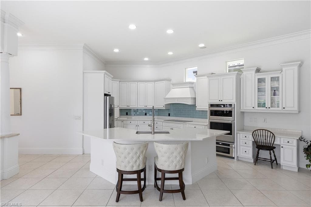 2844 Coco Lakes DR-10