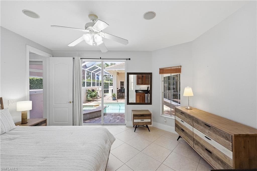 2844 Coco Lakes DR-33