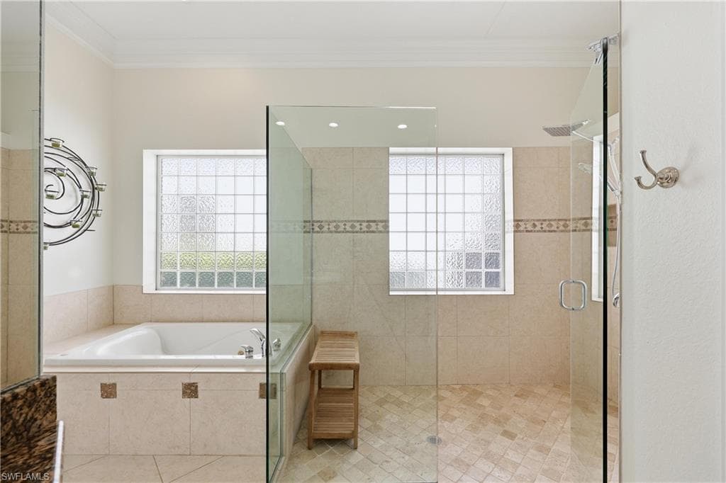 2844 Coco Lakes DR-19
