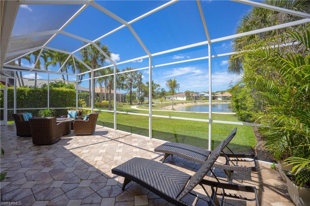2844 Coco Lakes DR-25