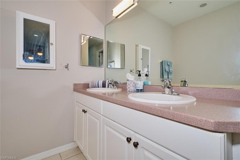 15256 Riverbend BLVD 202-16