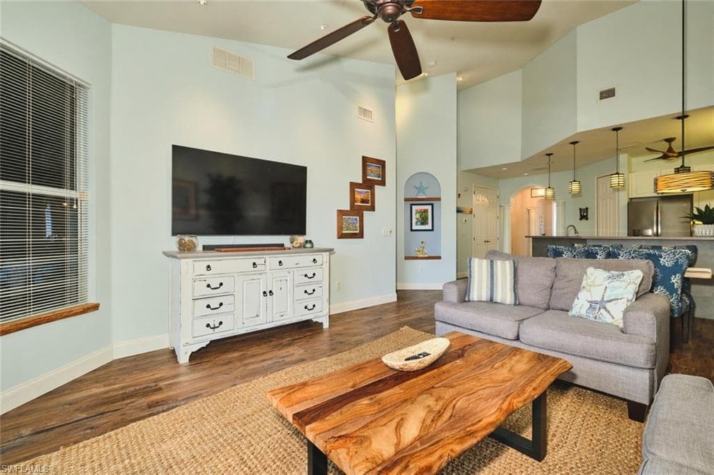 15256 Riverbend BLVD 202-9