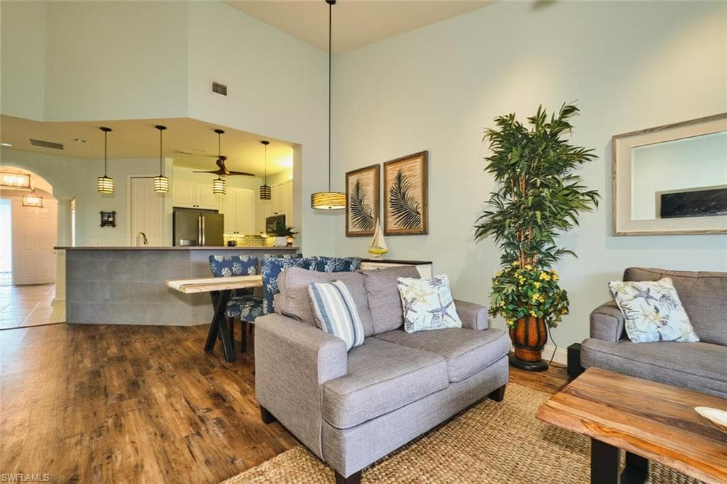 15256 Riverbend BLVD 202-11