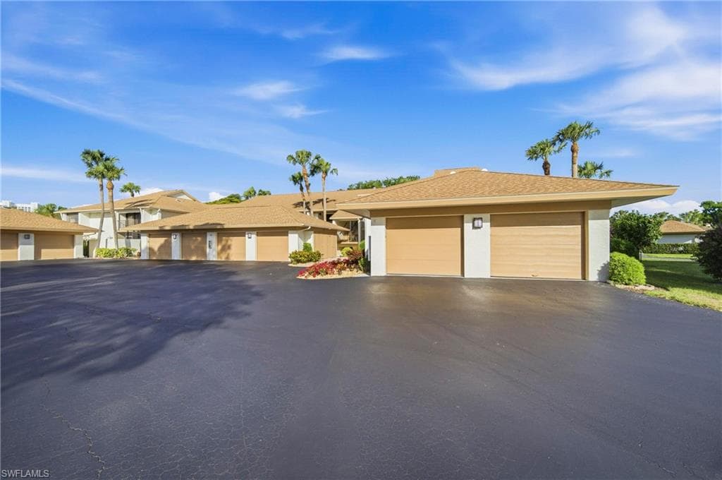 517 Lake Louise CIR 103-32