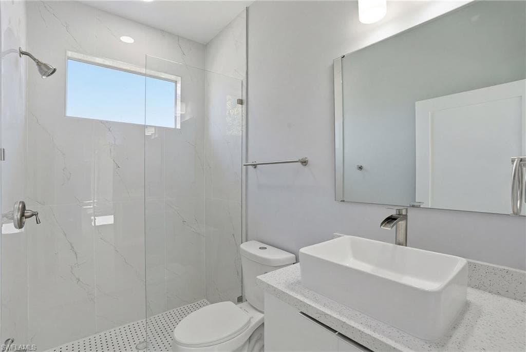 429 Palmyra AVE-26
