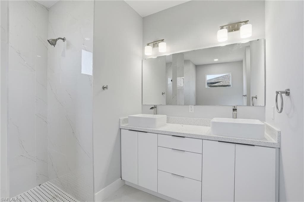 429 Palmyra AVE-20
