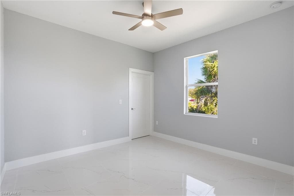 429 Palmyra AVE-24
