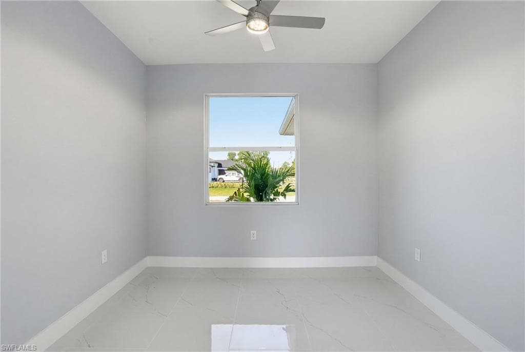 429 Palmyra AVE-15
