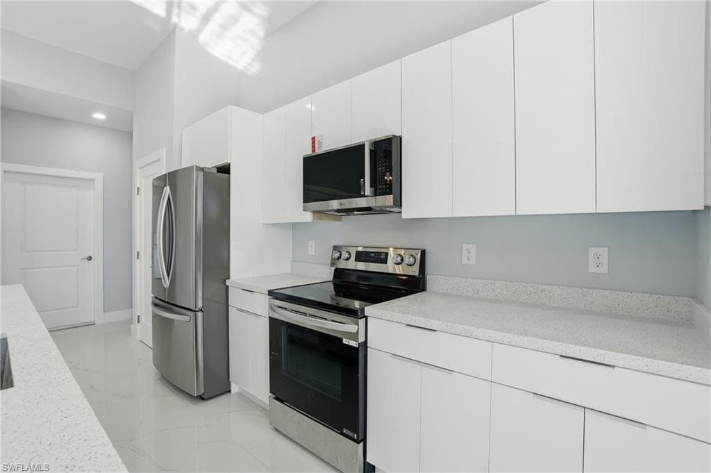 429 Palmyra AVE-11