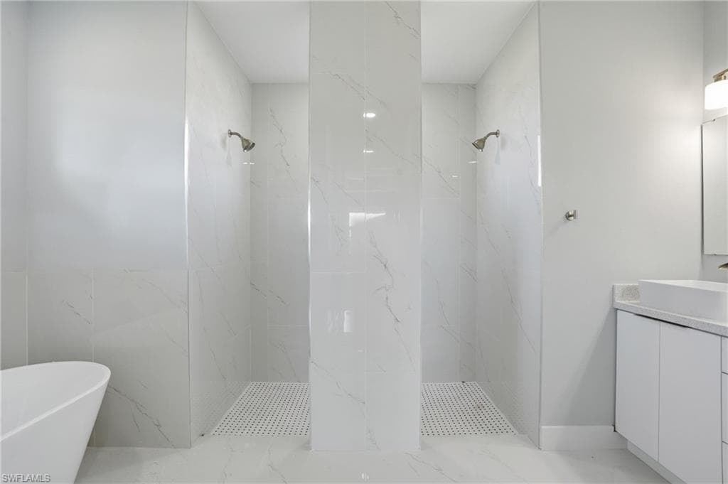 429 Palmyra AVE-19