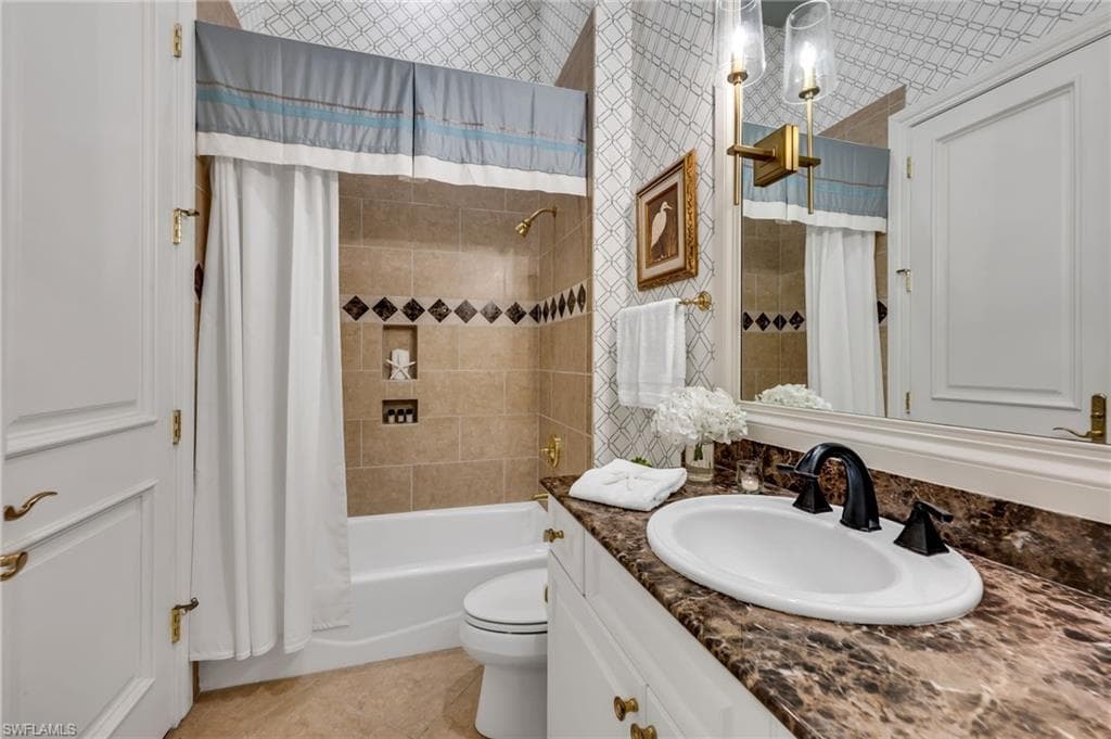 2595 Twinflower LN-28