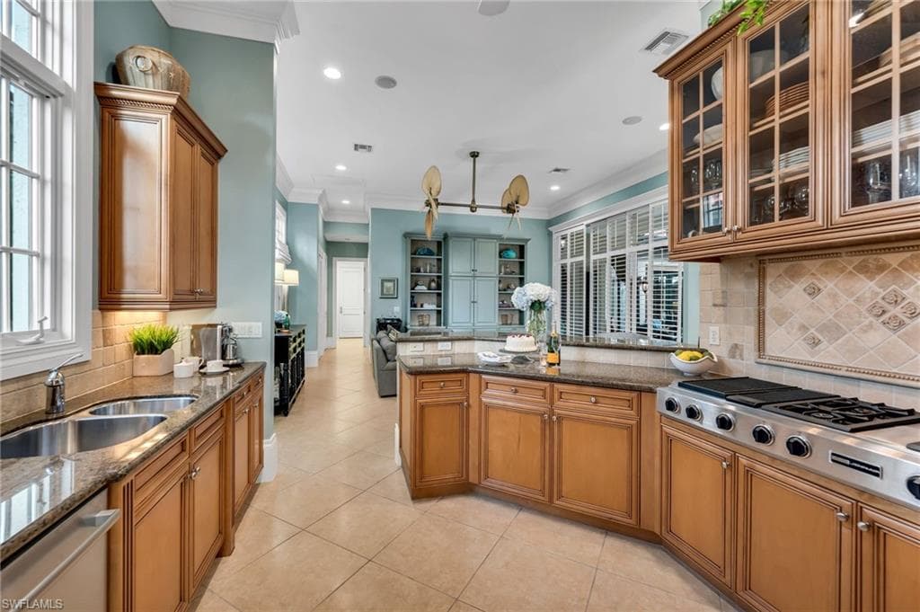 2595 Twinflower LN-19
