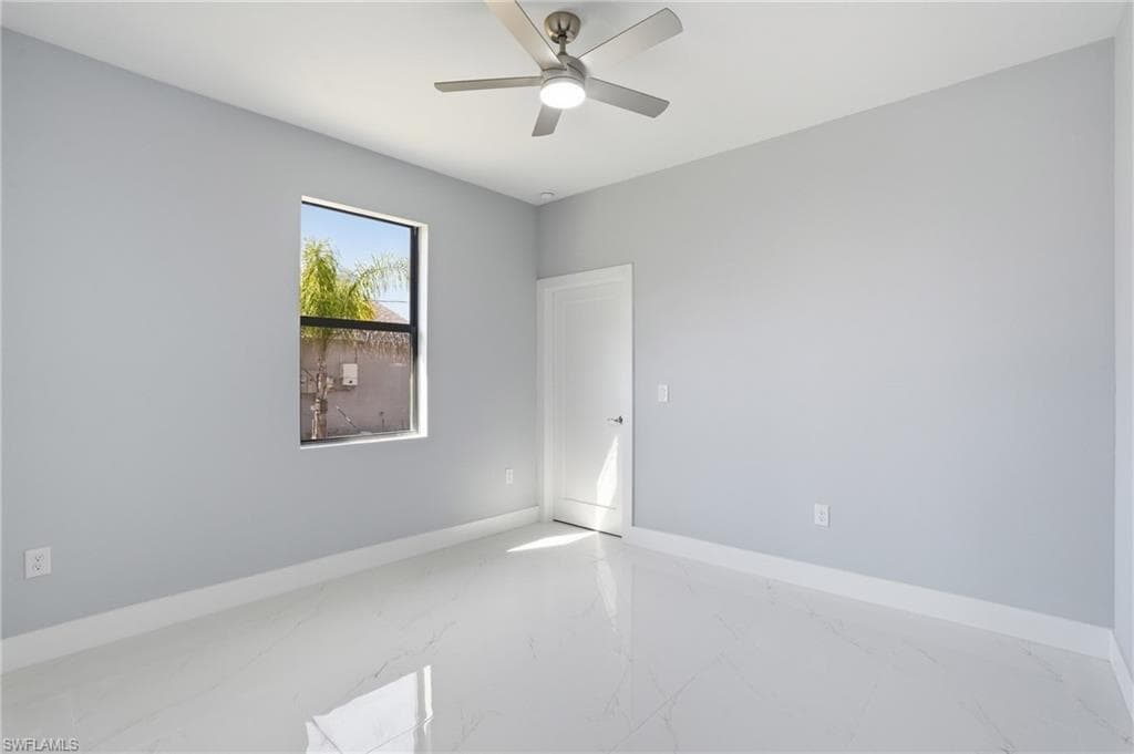 431 Palmyra AVE-27
