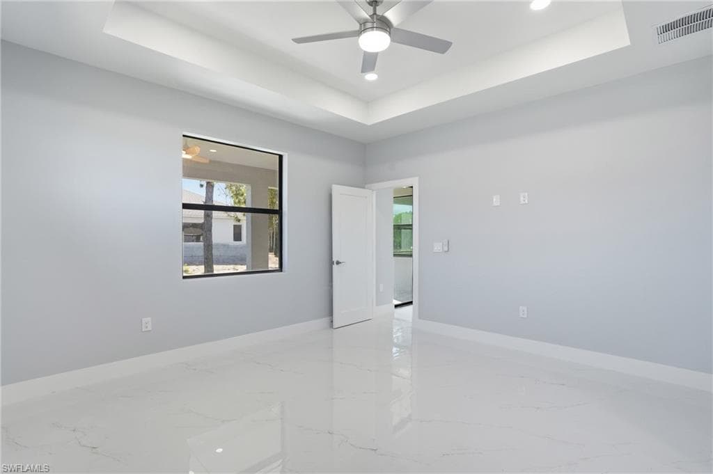 431 Palmyra AVE-17