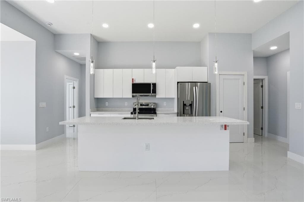 431 Palmyra AVE-9