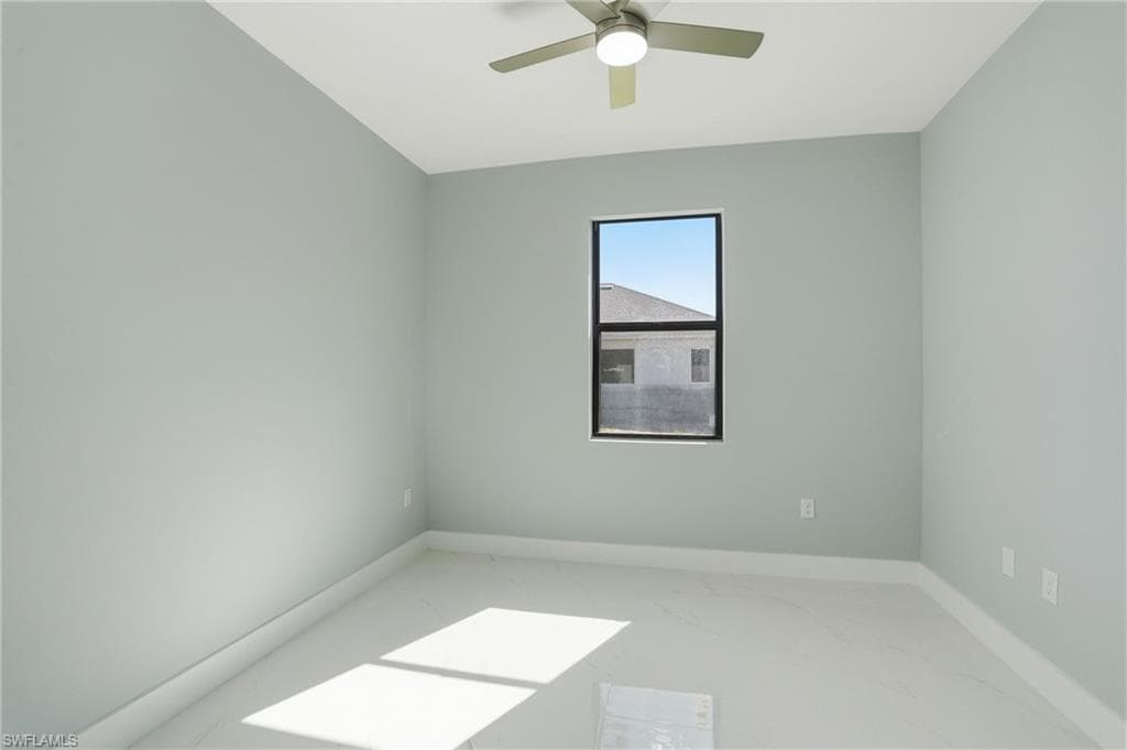 431 Palmyra AVE-24