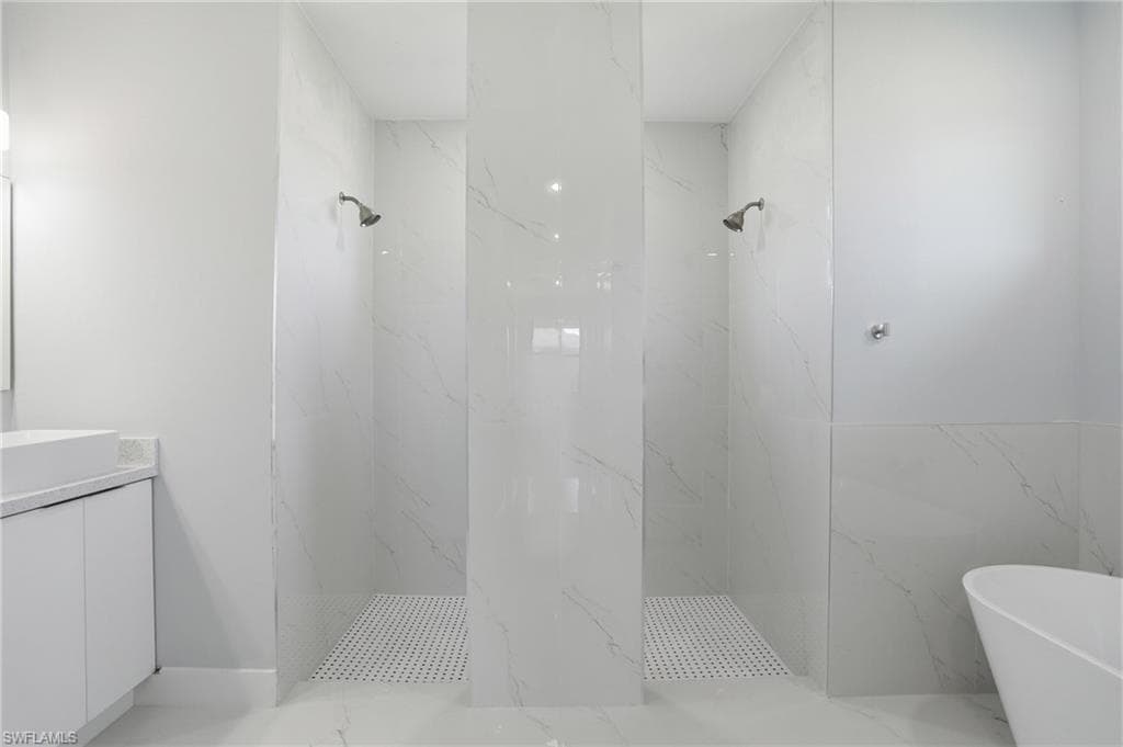 431 Palmyra AVE-18