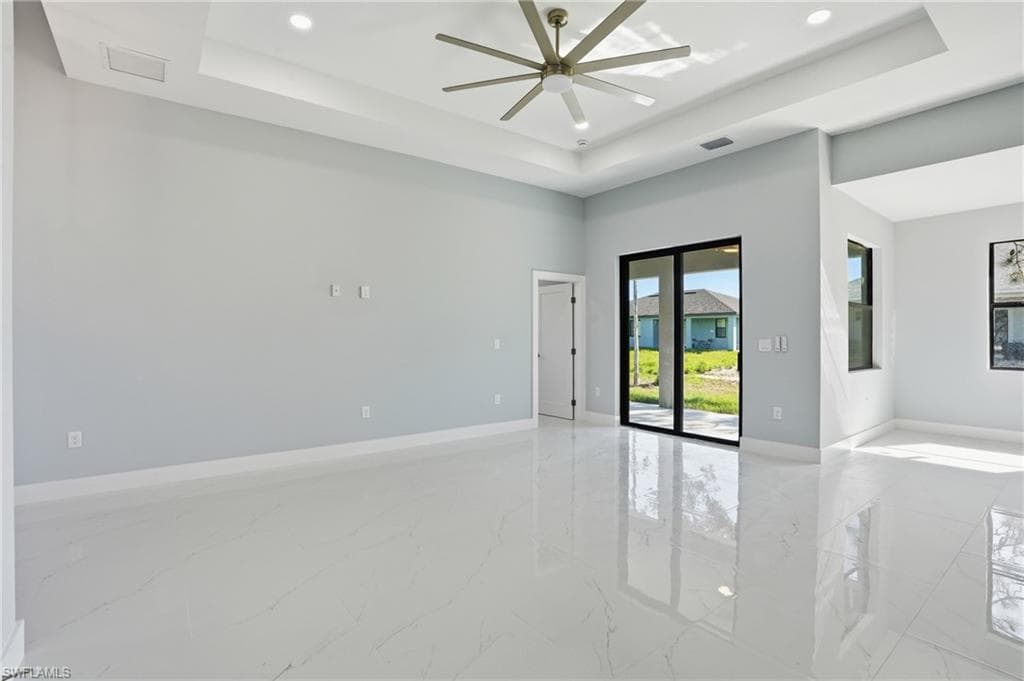 431 Palmyra AVE-4