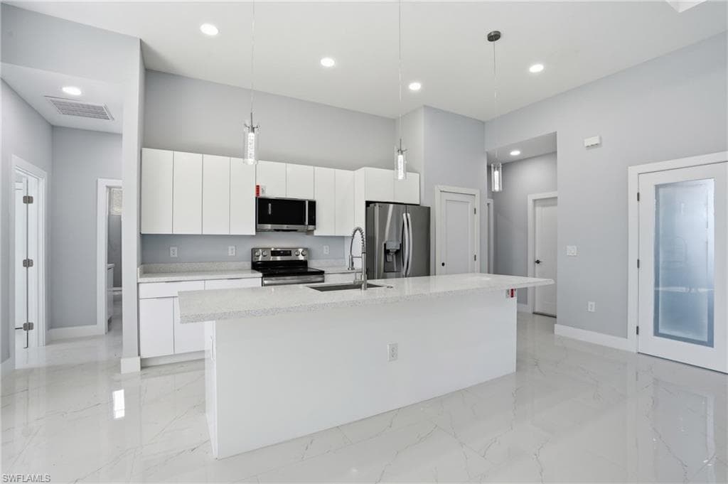 431 Palmyra AVE-8