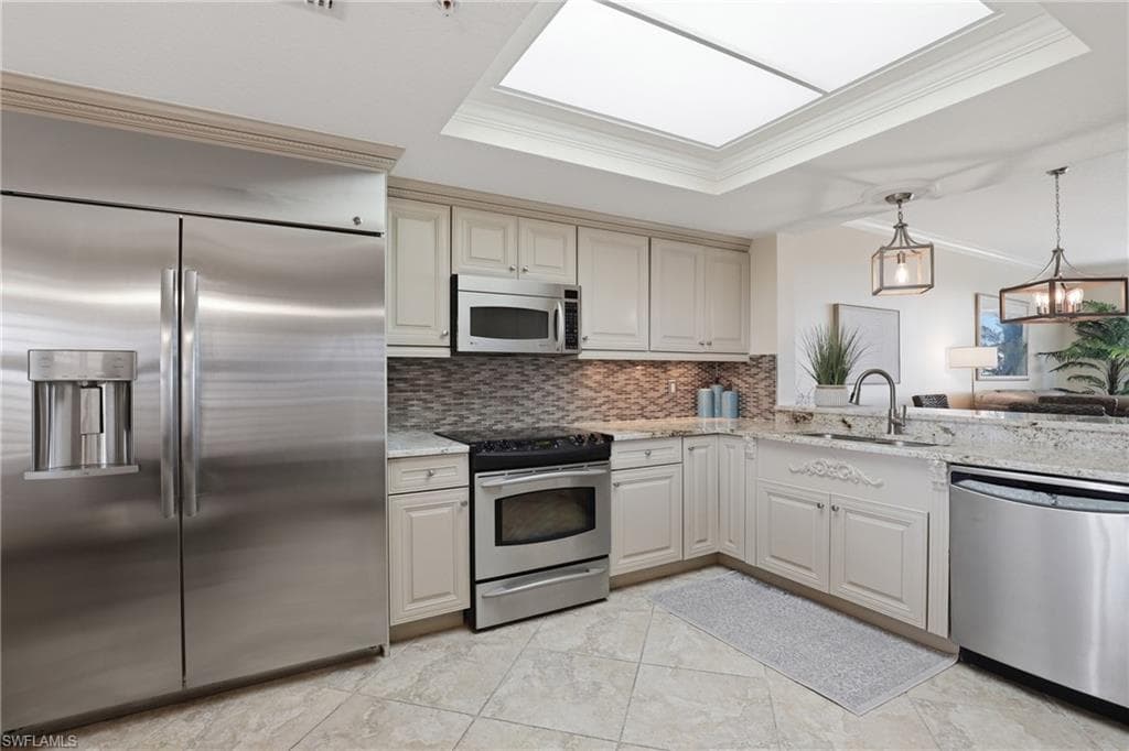 260 Barefoot Beach BLVD 304-3