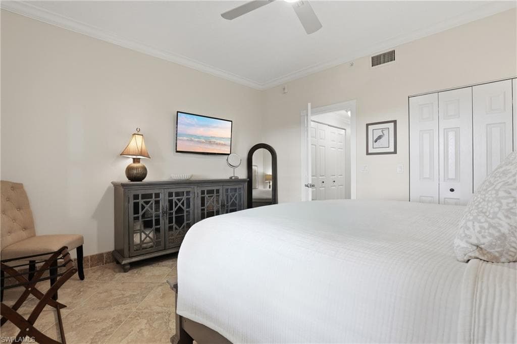 260 Barefoot Beach BLVD 304-14